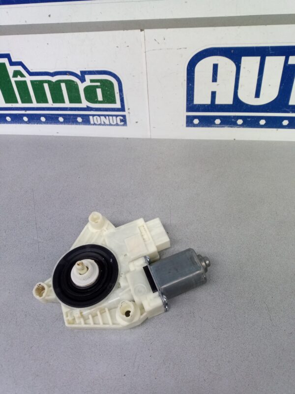 Motoras macara dreapta spate 5Q4959812A Volkswagen Golf 7  2012-2020