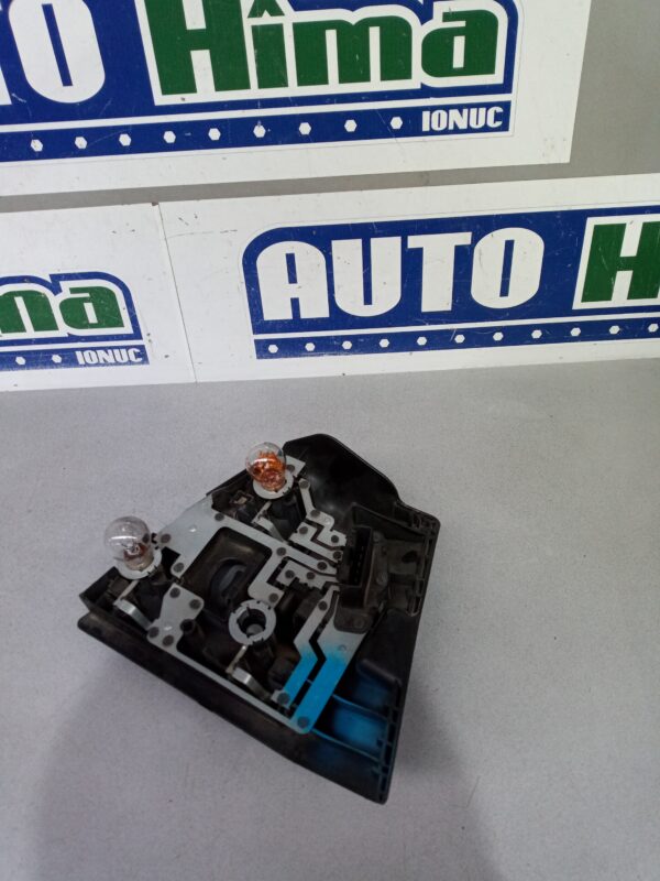 Soclu stop stanga 8364925 BMW Seria 3 E46  1997-2006