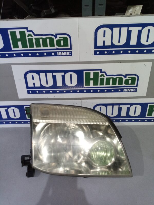 Far dreapta fara cod Nissan X-Trail (T30) 2000-2007