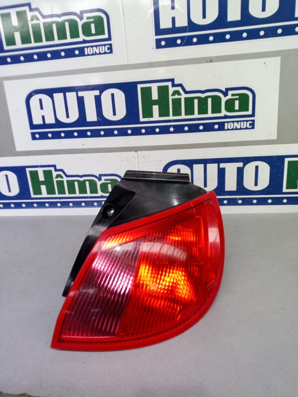 Stop dreapta MR957366 Mitsubishi Colt 6 (Z3_A / Z2_A) 2002-2012