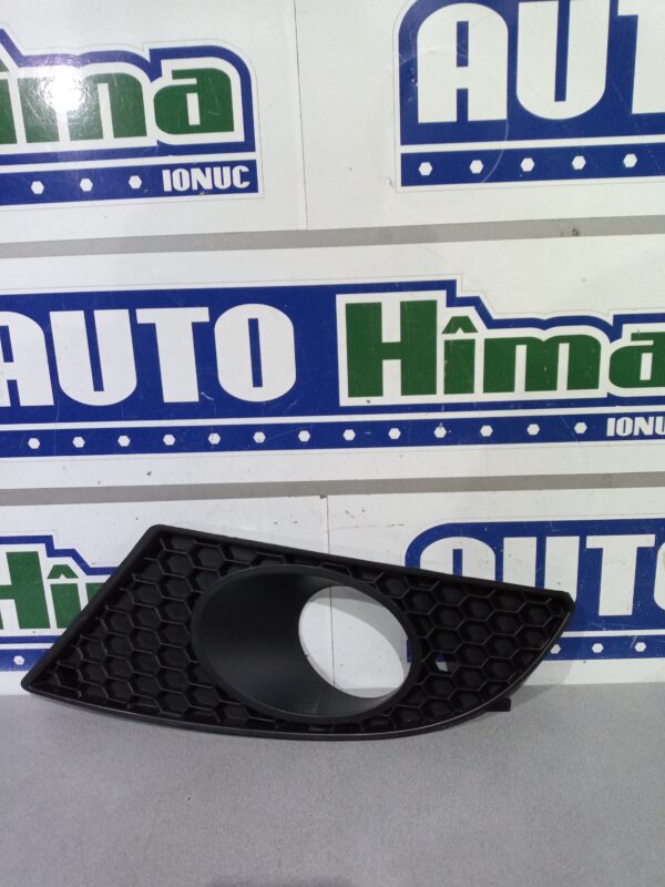 Grila proiector stanga ST9900201 (Noua) Seat Leon 1P  2005-2012
