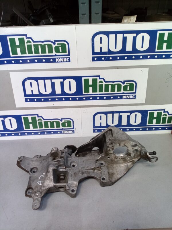 Suport accesorii motor 03L903143K 2.0 TDI Audi A3 8P  2003-2012