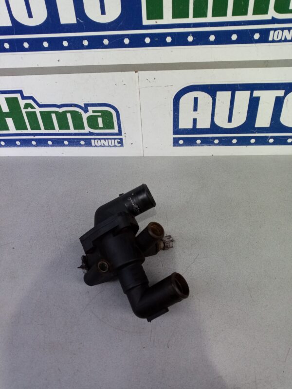 Carcasa termostat BK2Q-8A586-AB 2.2 TDCI Ford Transit MK6  2006-2013