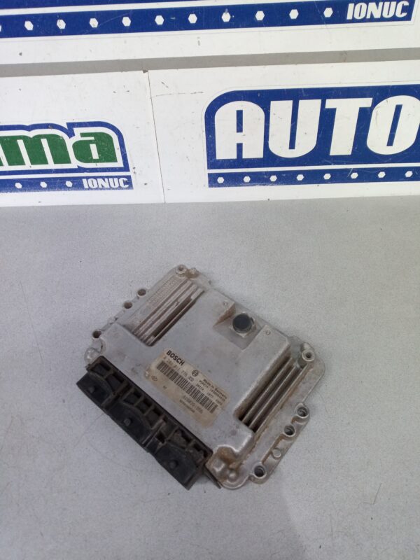 Calculator motor 8200391966 8200386508 0281011776 1.9 DCI Renault Scenic 2  2003-2009