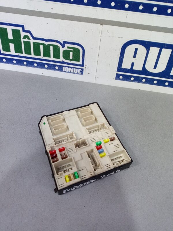 Panou sigurante USM 284B67570R–A Renault Master 3 2010-2020