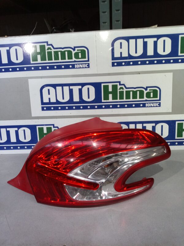 Stop dreapta cu LED 9672628380-02 PEUGEOT 208  2012-2021