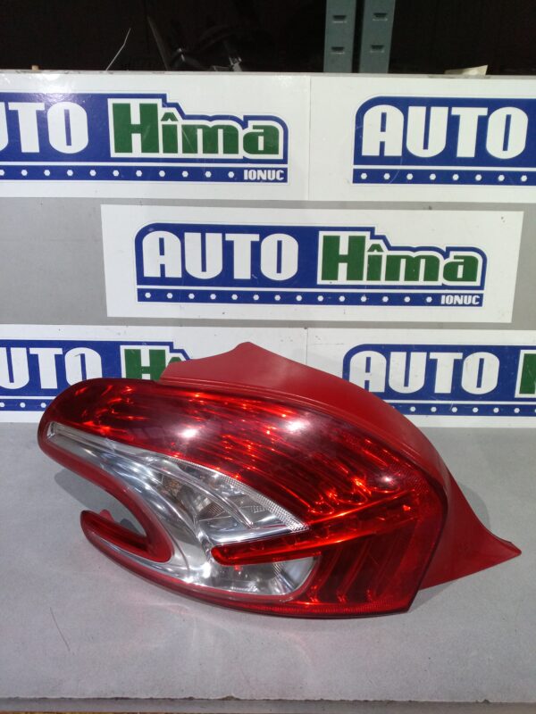 Stop stanga cu LED 9672628280-02 PEUGEOT 208 2012-2021
