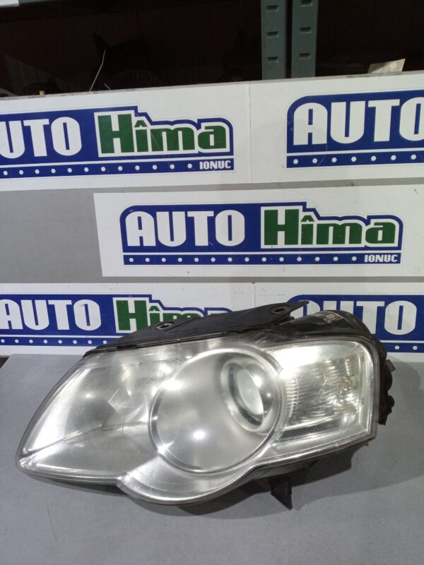 Far stanga 3C0941005AB Volkswagen PASSAT B6  2005-2011