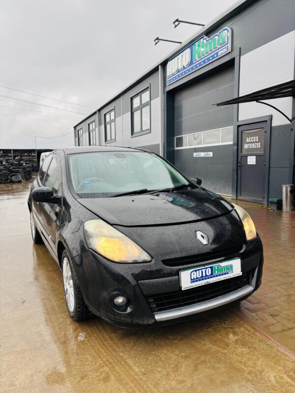 DEZMEMBRARI RENAULT CLIO III AN 2011 motor 1.2 B  16v cutie manuala 6+1 viteze