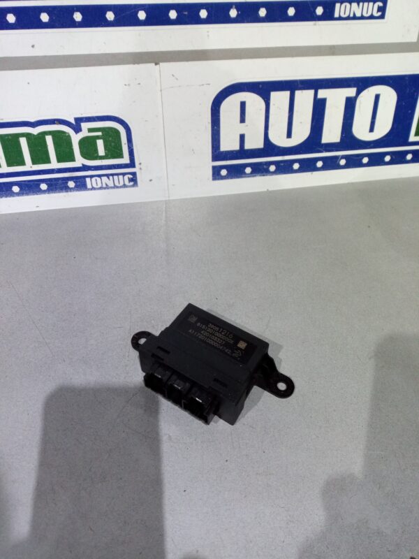 Calculator senzori parcare 39051216 Opel Astra K 2015-2020