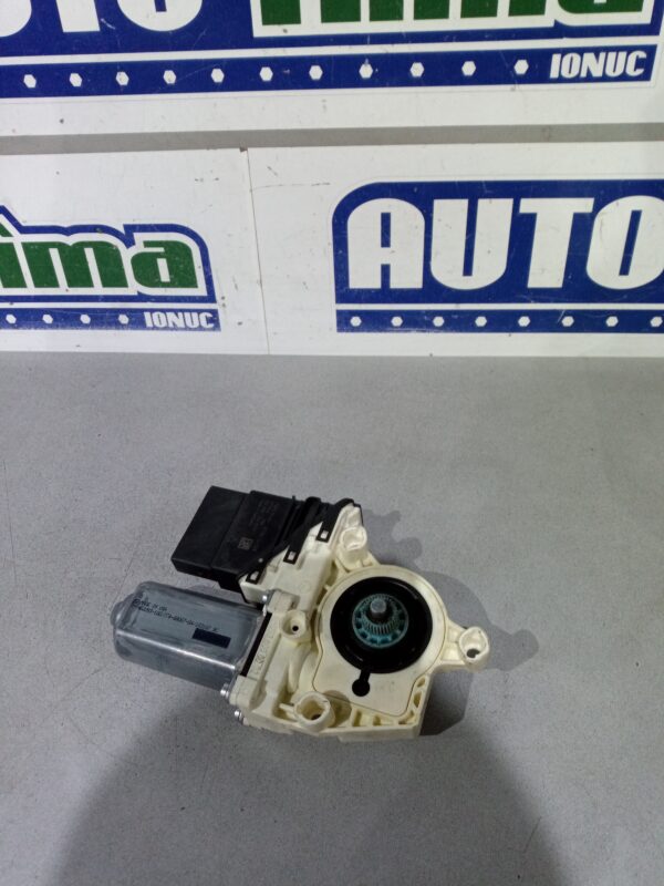 Motoras macara stanga spate 960093-100 Volkswagen PASSAT B6  2005-2011