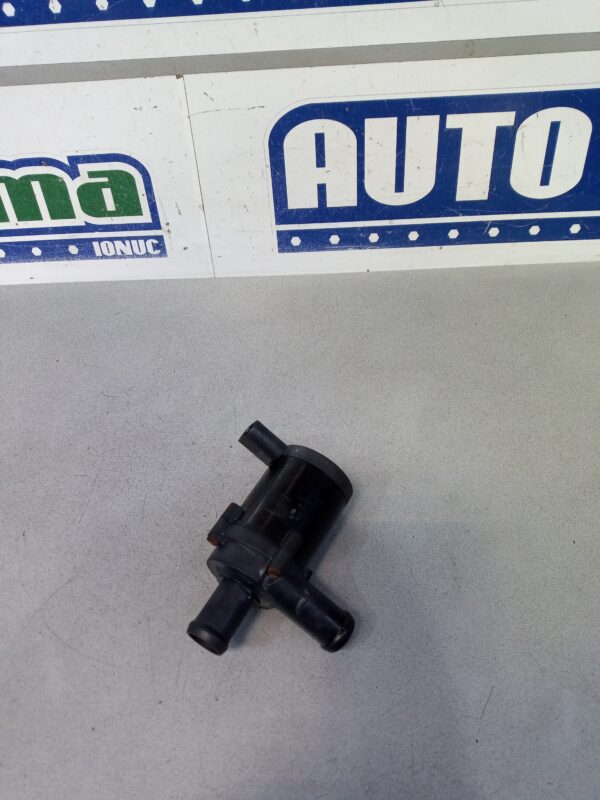 Pompa recirculare apa 7H0965561 Volkswagen T5  2003-2015