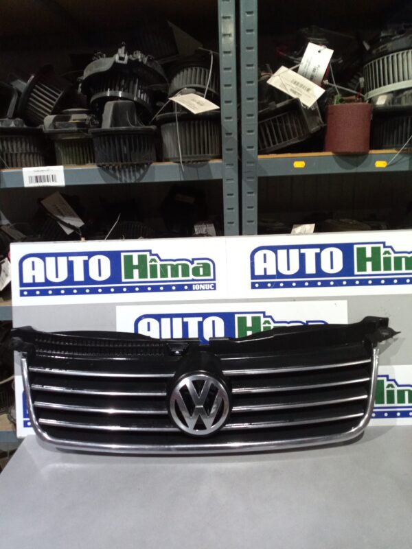 Grila radiator 3B0853651L Volkswagen PASSAT B5.5  2000-2005