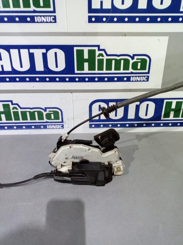 Broasca usa stanga fata 5E1837015A Skoda Octavia 3 5E  2012-2019