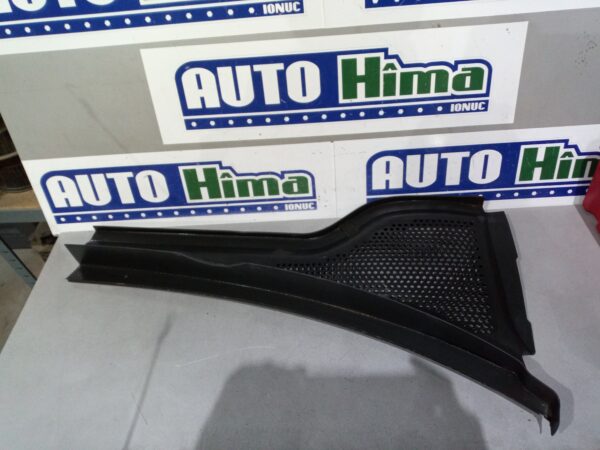 Grila stergator parbriz dreapta 5G1819404A Volkswagen Golf 7  2012-2020