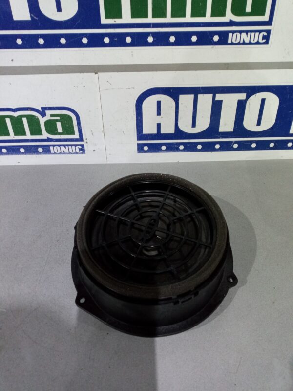 Boxa spate 8R0035411 Audi A4 B8 2008-2016