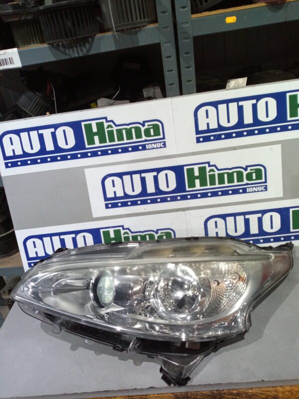 Far stanga 9802221480 (Ureche rupta) PEUGEOT 208  2012-2021