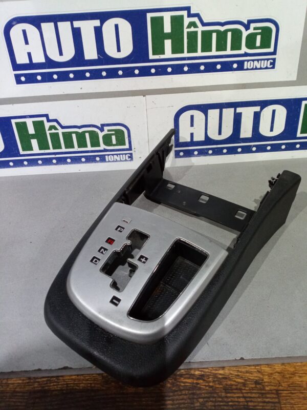 Ornament consola centrala 84651-2B000 Hyundai SantaFe MK2 (CM)  2005-2012