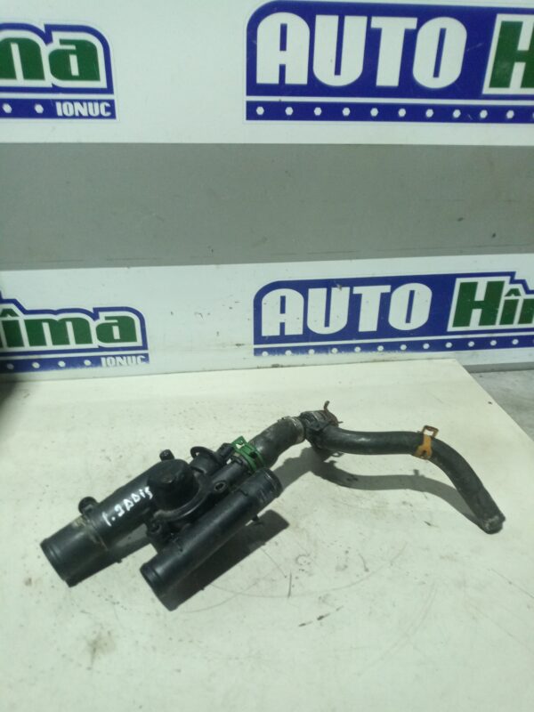 Carcasa termostat motor 8200641307 / 1.9DDIS  Suzuki Grand Vitara II (JT  TE  TD)  2005-2015
