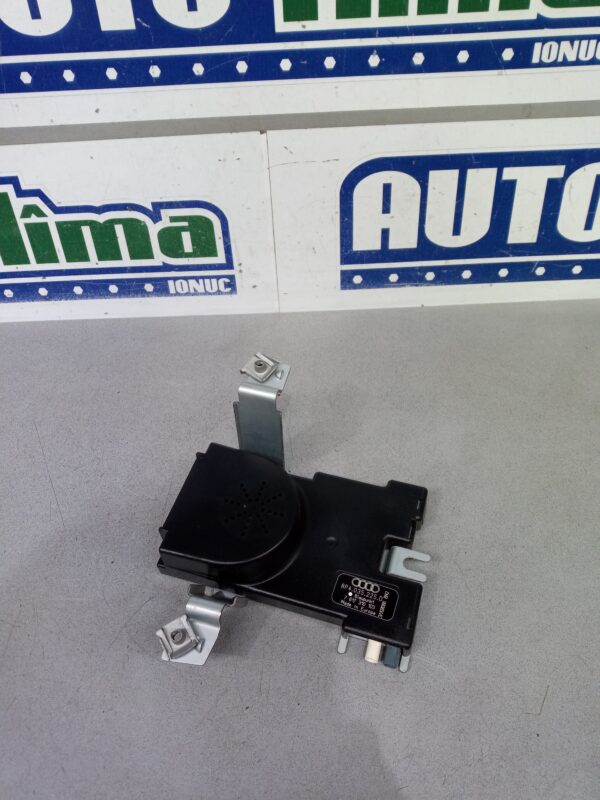 Amplificator antena 8P4035225D Audi A3 8P  2003-2012