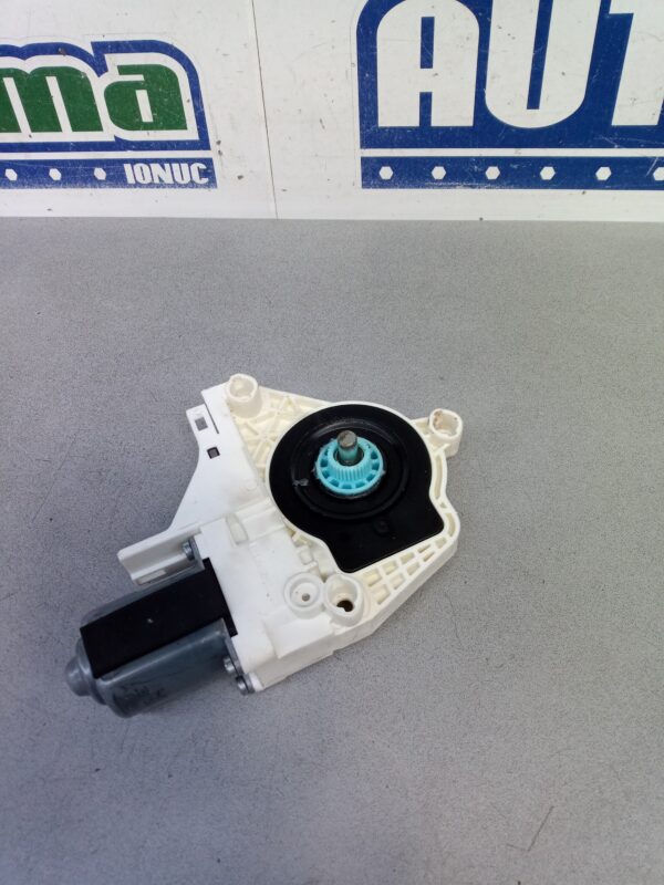 Motoras macara stanga spate 8K0959811A Audi A6 4G (C7) 2011-2018