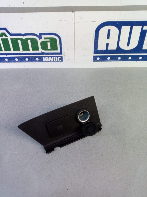 Port USB JK21V044K62 Ford Transit MK7  2014-prezent
