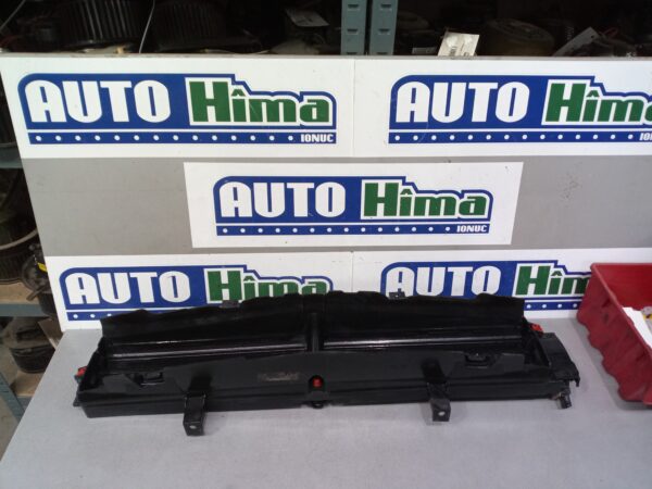 Deflector aer cu clapete 13309431 Opel Astra J  2009-2015