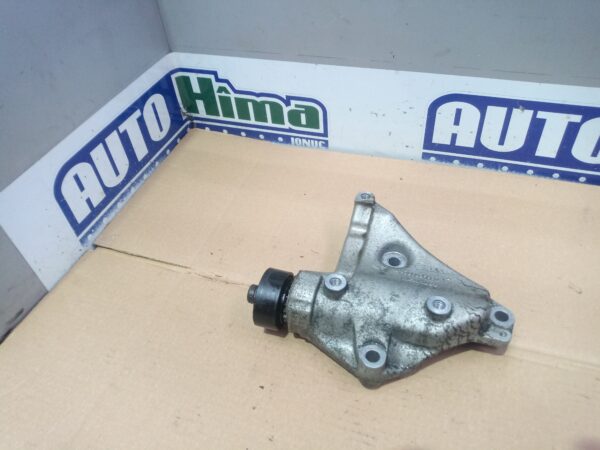 Suport accesorii motor 8200025937 / 1.2B(Aluminiu) Renault Clio 2  1998-2004