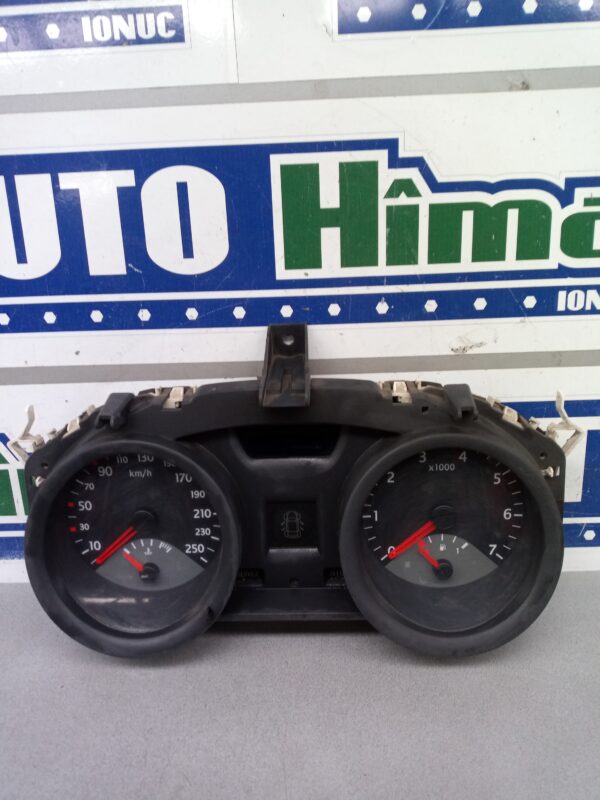 Ceas bord 8200364588 1.6 B Renault Megane 2  2002-2009 1.6 B