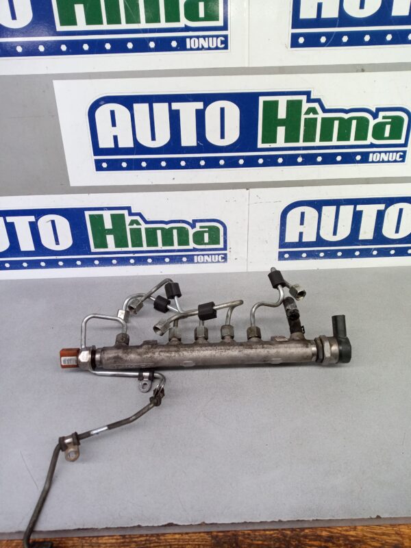 Rampa injectoare 03L089C 2.0 TDI Volkswagen PASSAT B6  2005-2011
