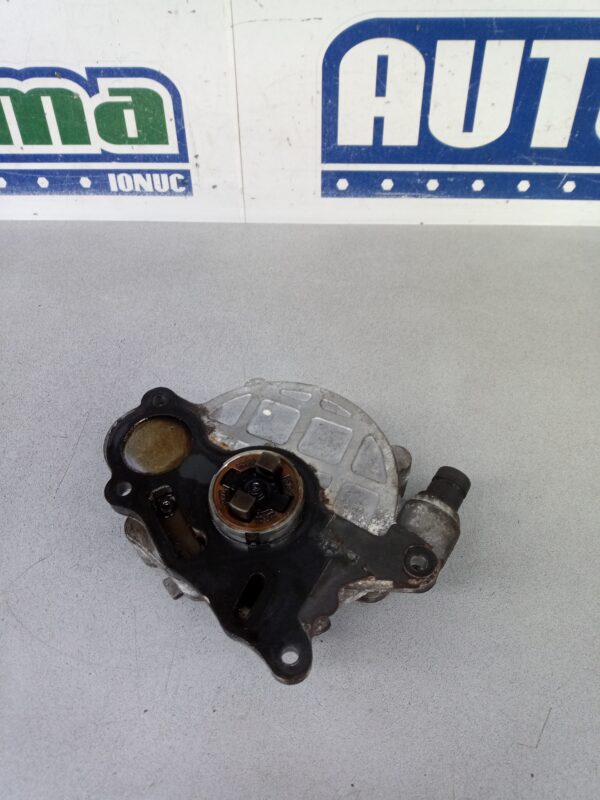 Pompa vacuum 03L145100F 2.0 TDI Volkswagen PASSAT B6 2005-2011