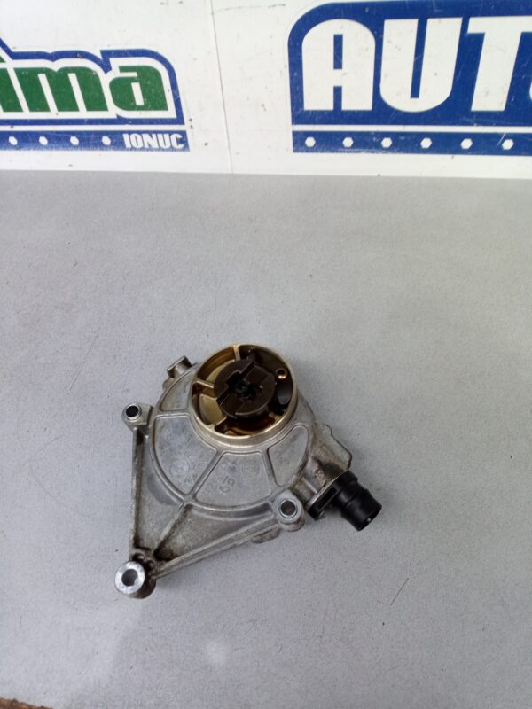 Pompa vacuum 7622380 2.0 B BMW Seria 3 F30  2011-2019 2.0 B