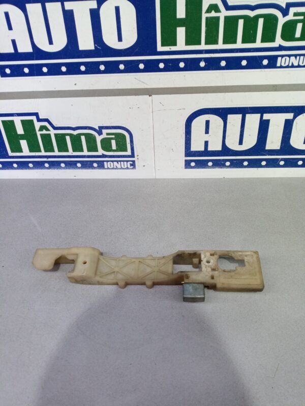 Maner usa stanga fata fara cod Hyundai SantaFe MK2 (CM)  2005-2012
