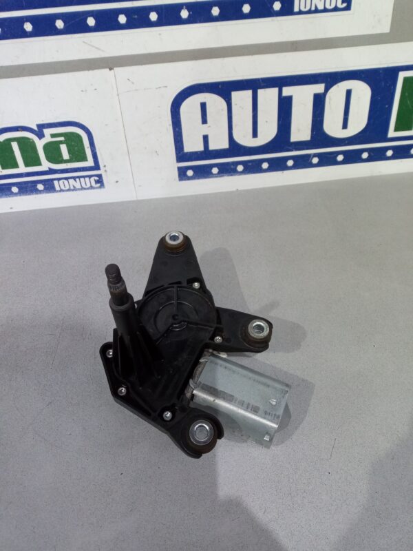 Motoras stergator haion 8200734582-C Dacia Duster I  2010-2017