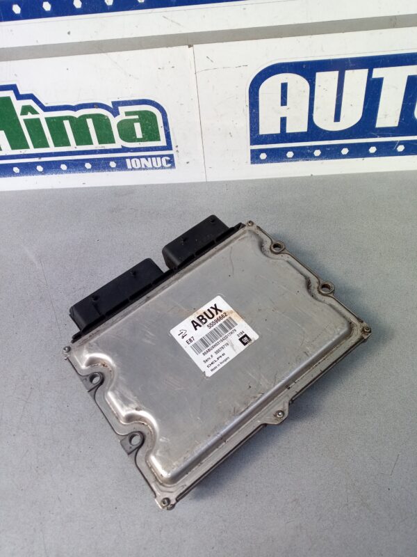 Calculator motor 55596662 1.7 CDTI Opel Astra J 2009-2015
