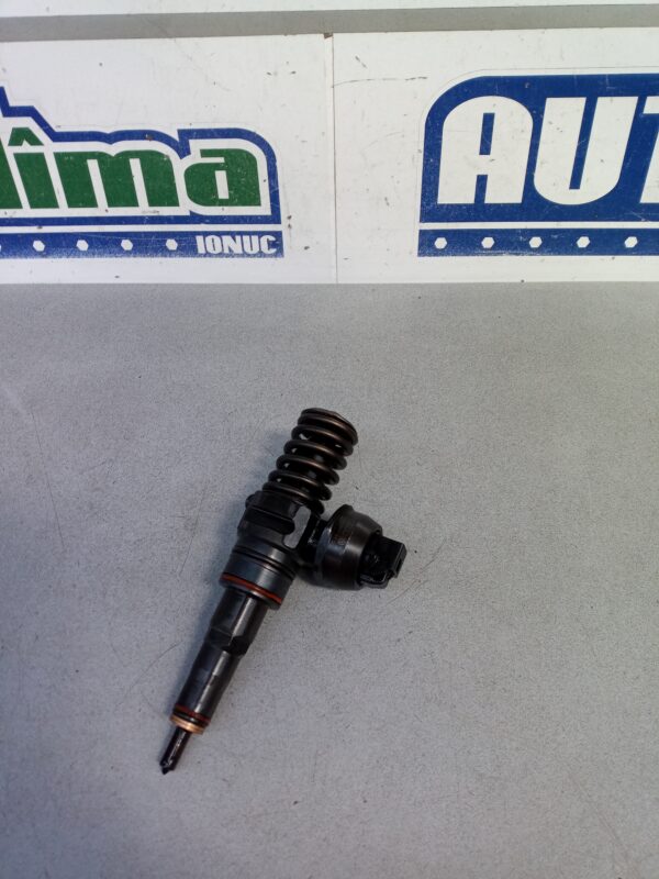 Injector 038130073AN (BG) 1.9 TDI Audi A4 B6 2000-2005