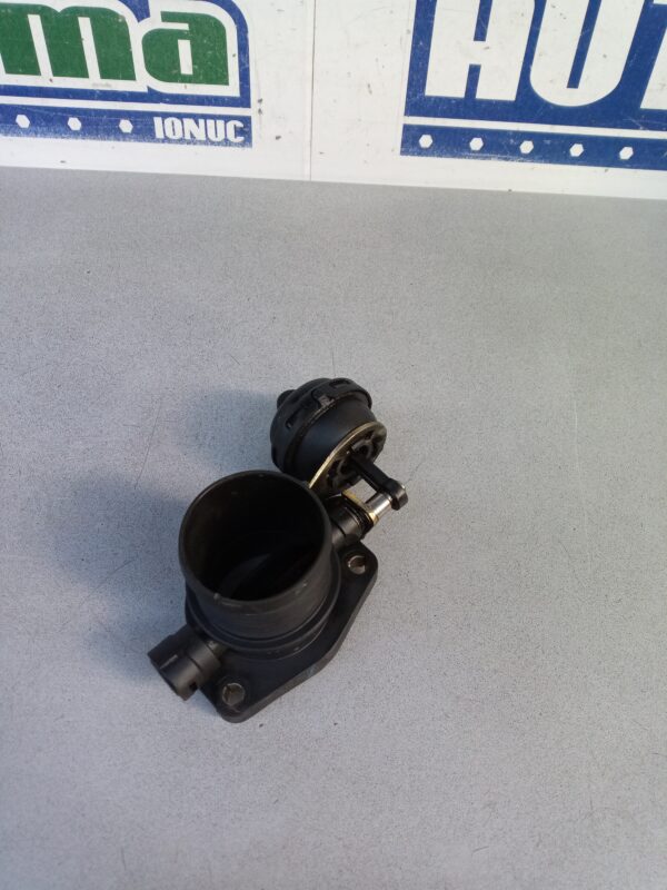 Clapeta acceleratie fara cod 1.9 DCI Renault Laguna 2  2001-2007