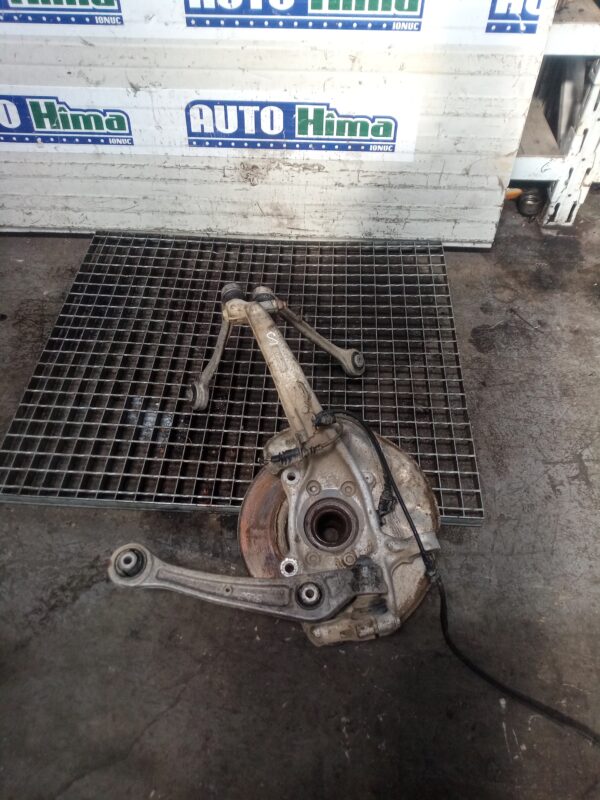 Fuzeta fata stanga fara cod 2.0TFSI Audi A4 B8  2008-2016