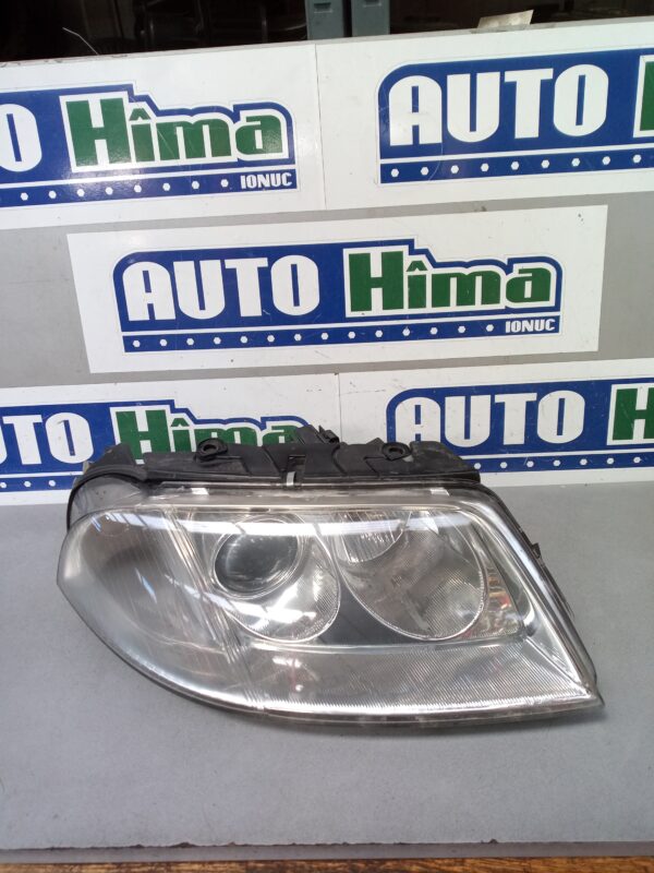 Far dreapta fara cod Volkswagen PASSAT B5.5  2000-2005