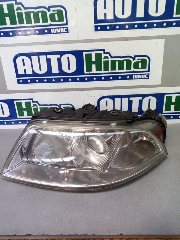 Far stanga fara cod Volkswagen PASSAT B5.5 2000-2005