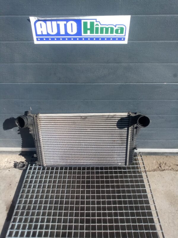 Radiator intercooler 1K0145803A / 2.0TDI Volkswagen Golf 6 5K  2010-2015 2.0TDI