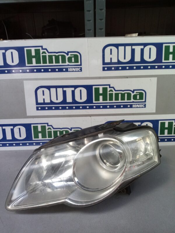 Far stanga 3C0941005 Volkswagen PASSAT B6  2005-2011