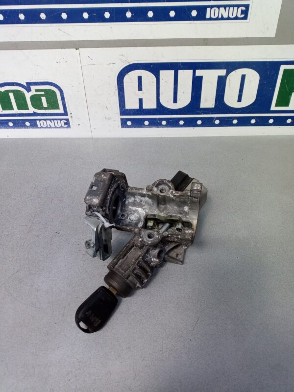 Contact cu cheie fara cod BMW Seria 5 E39  1995-2003