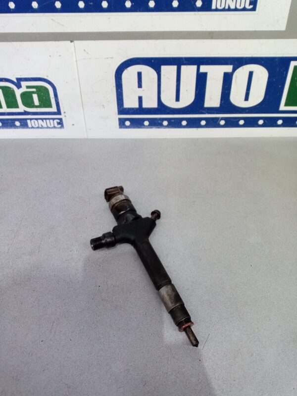Injector RF7J13H50 2.0 D MAZDA 6 GG MK1  2002-2008 2.0 D