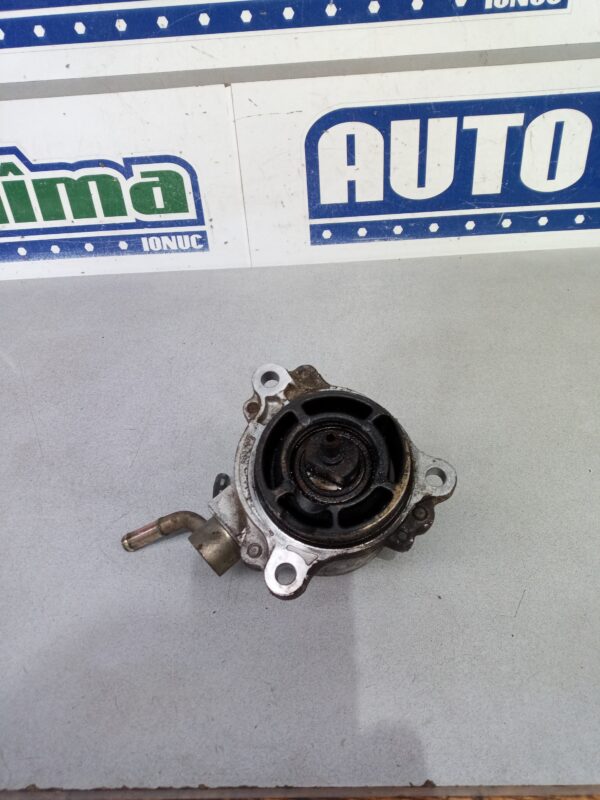 Pompa vacuum RF7J18G00 2.0 D MAZDA 6 GG MK1  2002-2008 2.0 D