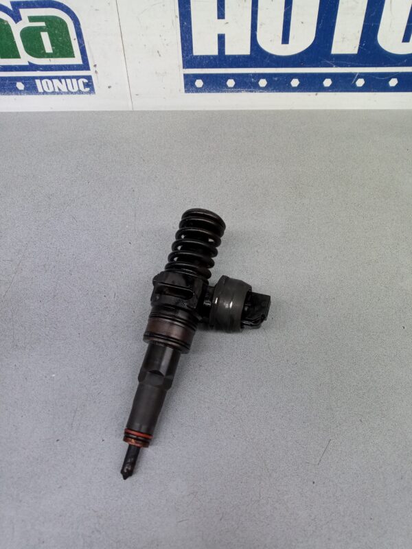 Injector 070130073N (BR) 2.5 TDI Volkswagen T5 2003-2015