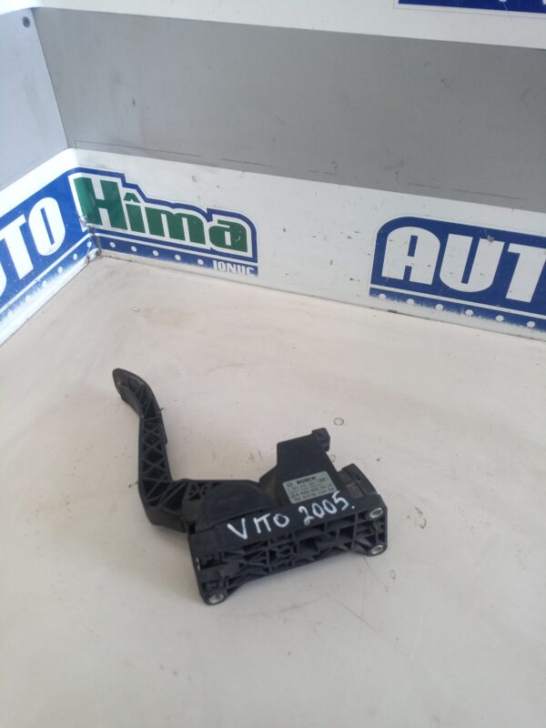 Pedala acceleratie 0281002561 / A6393000604 / 2.2CDI Mercedes-Benz Vito/Viano W639  2003-prezent 2.2CDI