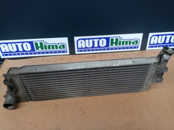 Radiator intercooler 8200115540 / 1.9DCI Renault Scenic 2  2003-2009 1.9DCI