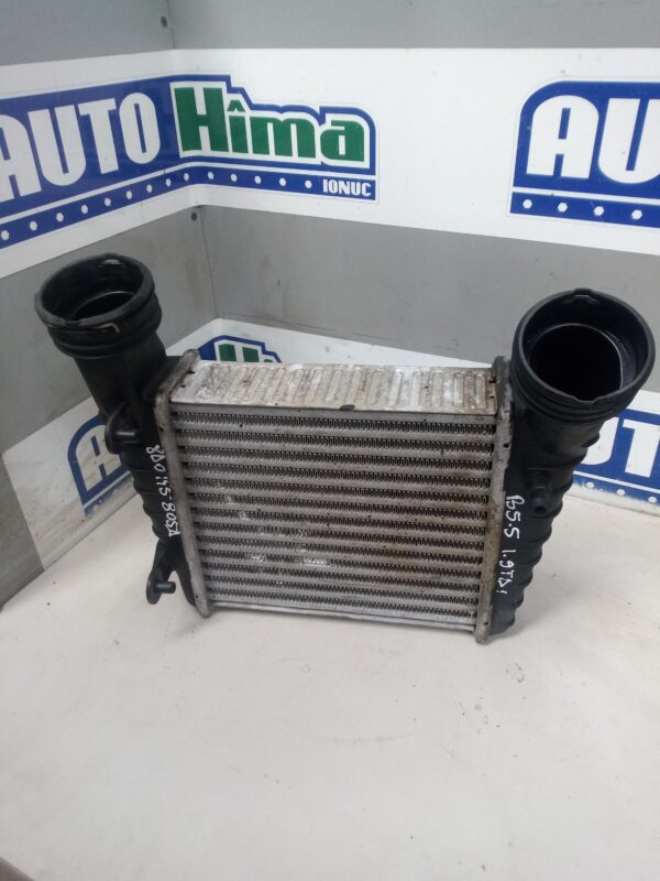Radiator intercooler 8D0145805D / 1.9TDI Volkswagen PASSAT B5.5  2000-2005 1.9TDI