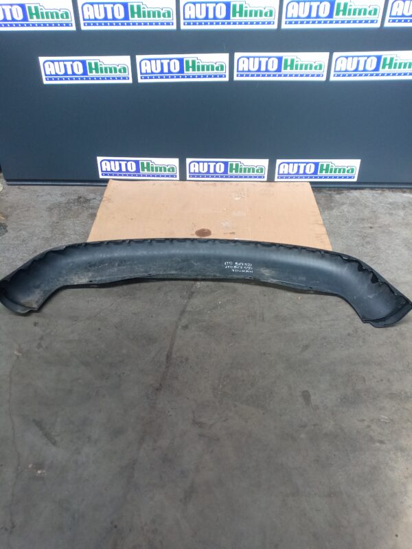 Spoiler sub bara spate 1T0807521 / 1T0807433(PLASTIC) Volkswagen TOURAN 1T1 2005-2010